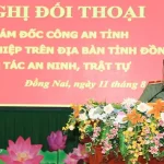 Thiếu tướng Nguyễn Sỹ Quang, Giám đốc Công an tỉnh phát biểu tại buổi đối thoại.